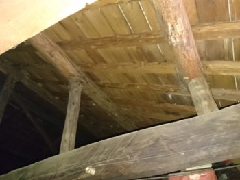 屋根板の腐朽,瓦の傷み,葺き土の劣化