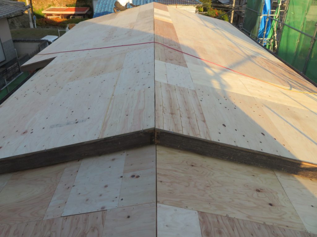 ⑦増し張り完了、安心して新しい屋根材が葺けます。